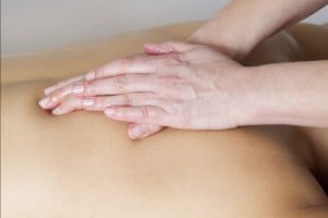 Verminder spanning in de rug met een massage